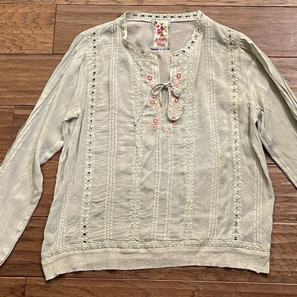 Johnny Was Pintuck Mesh Peasant Blouse with Floral Embroidery Size XS - Picture 4 of 12